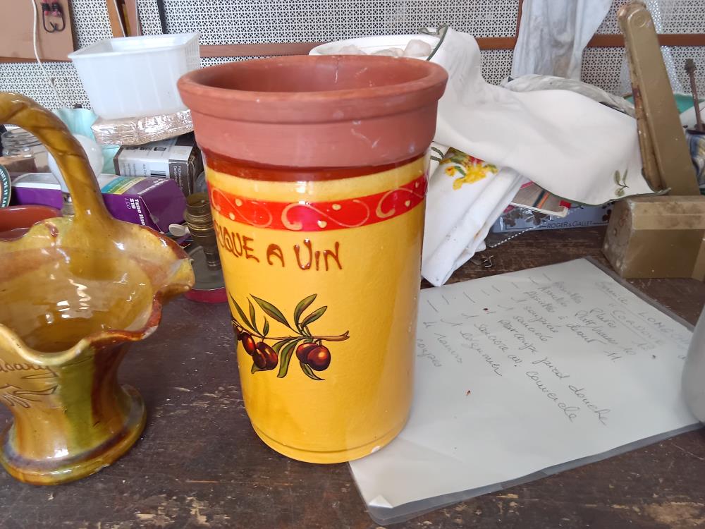 BRIQUE À VIN