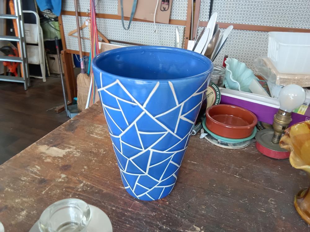 VASE BLEU