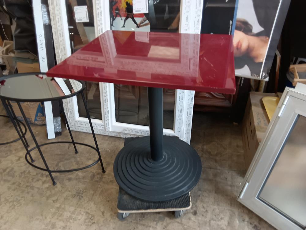 TABLE DE BAR ROUGE
