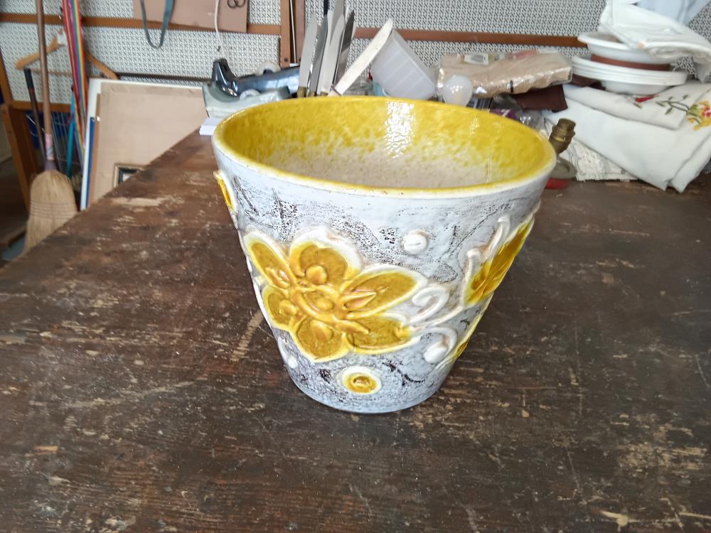 CACHE POT ITALY