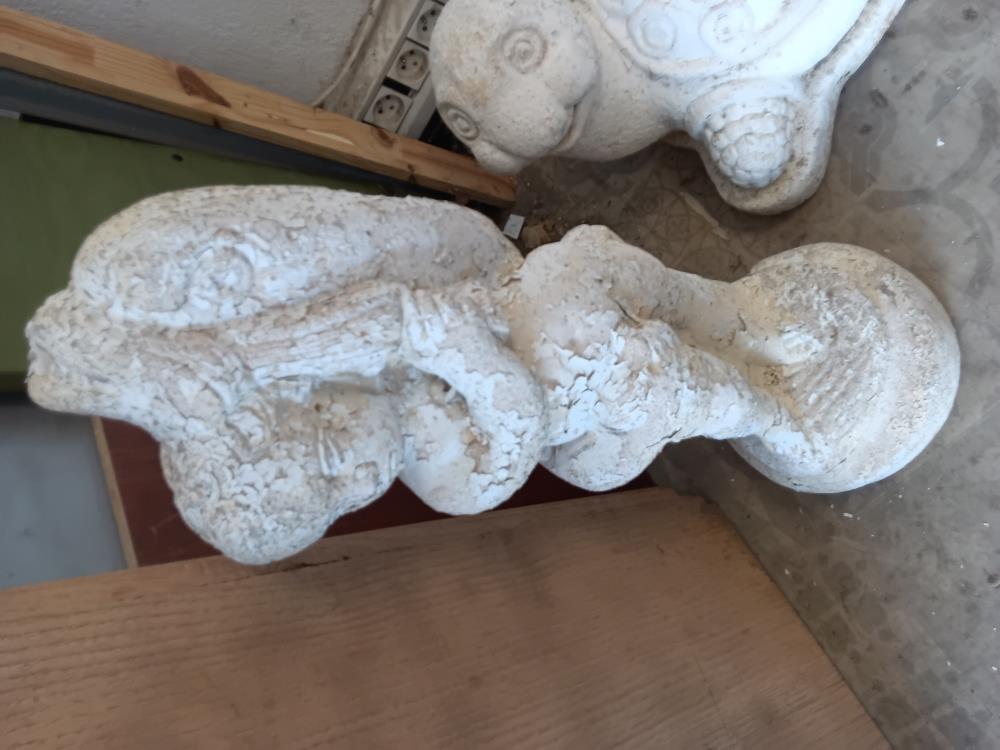 STATUETTE DE JARDIN