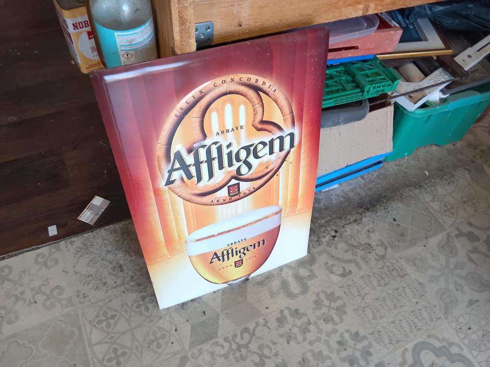 TOLE PEINTE AFFLIGEN