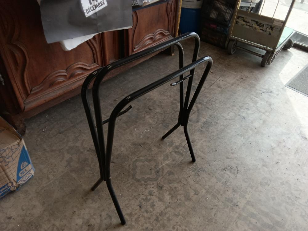 PORTE SERVIETTE NOIR