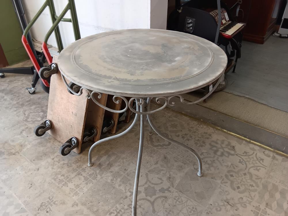 GUERIDON METAL