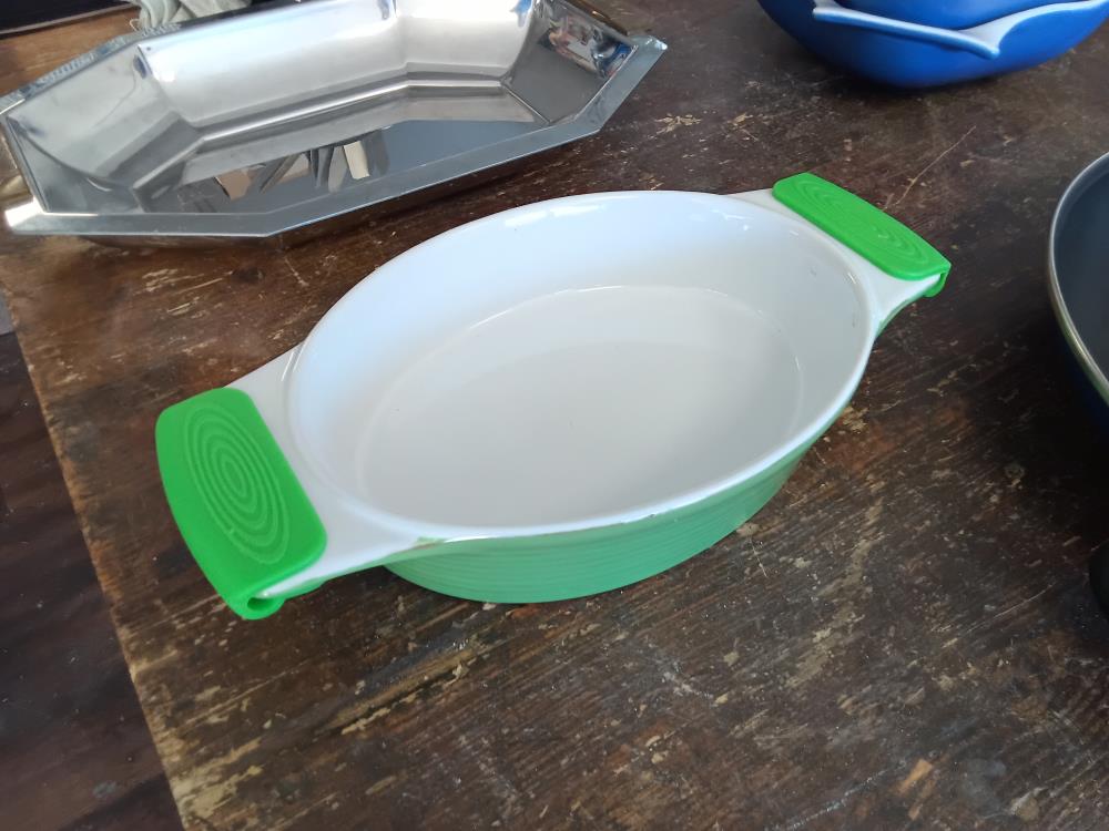 PLAT A FOUR VERT