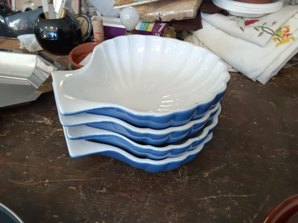 PLAT COQUILLE BLEU