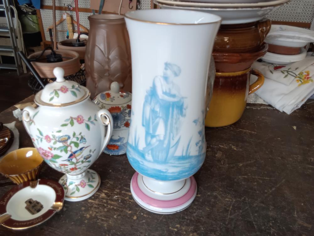 GRAND VASE OPALINE, ROSE ET BLEU