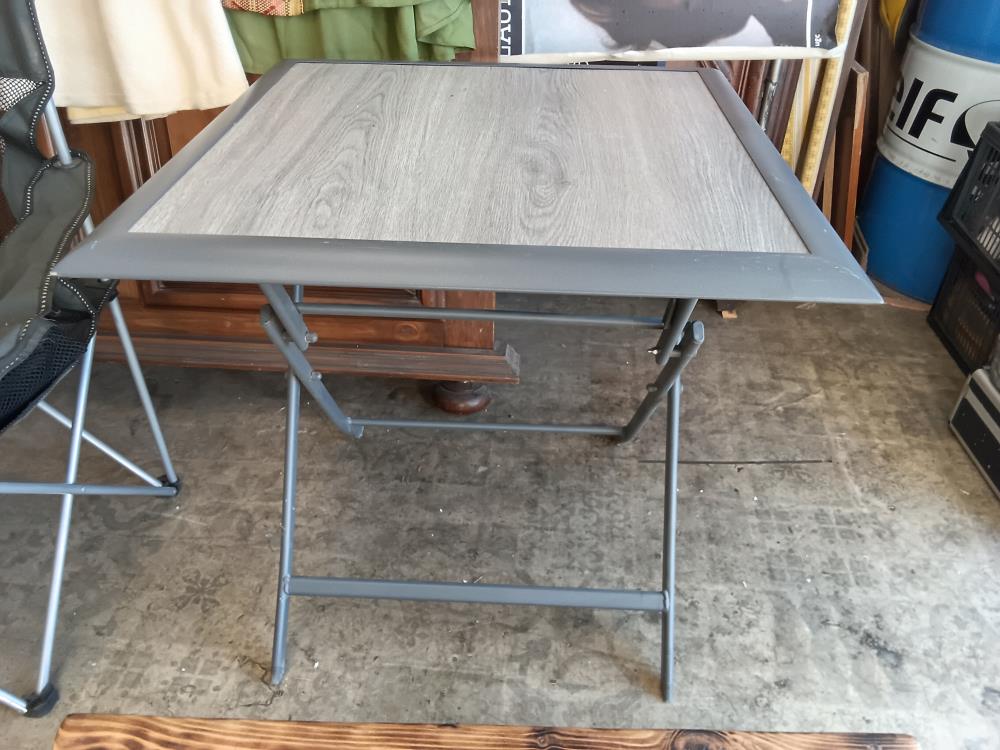 TABLE JARDIN PLIANTE