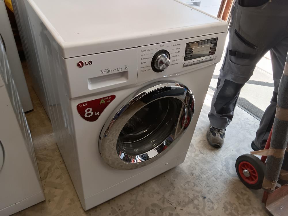 MACHINE À LAVER LG 8KG