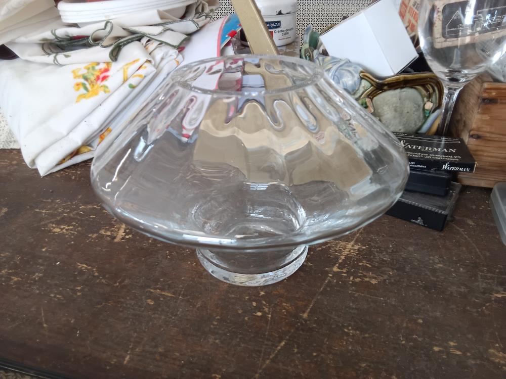 VASE  SOUCOUPE