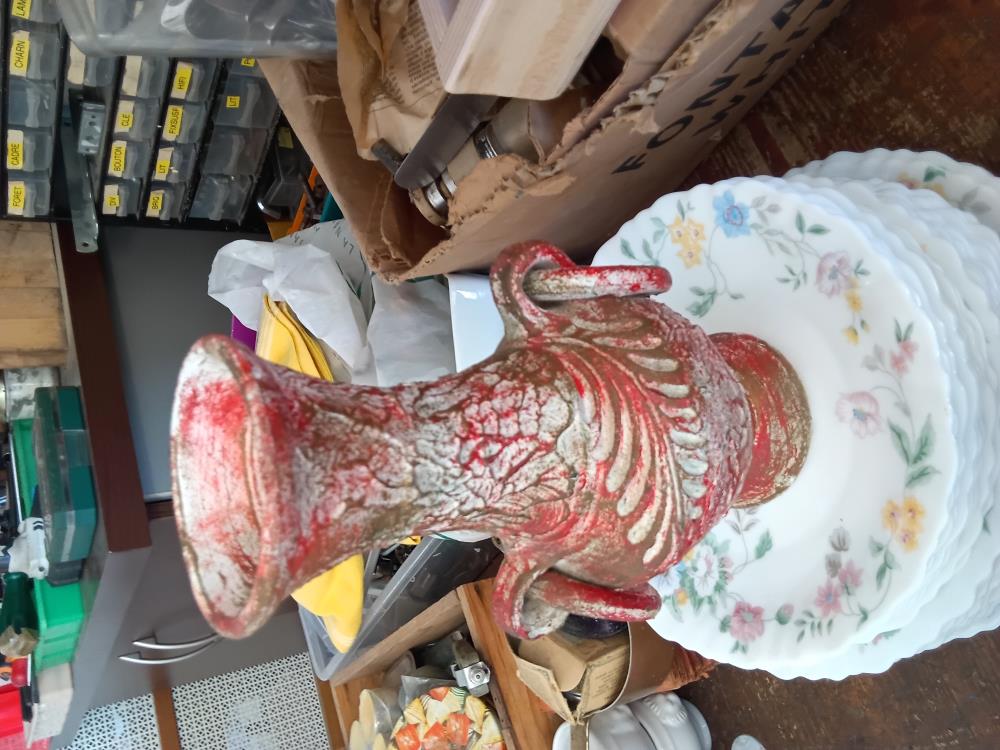 VASE PLATRE ROUGE