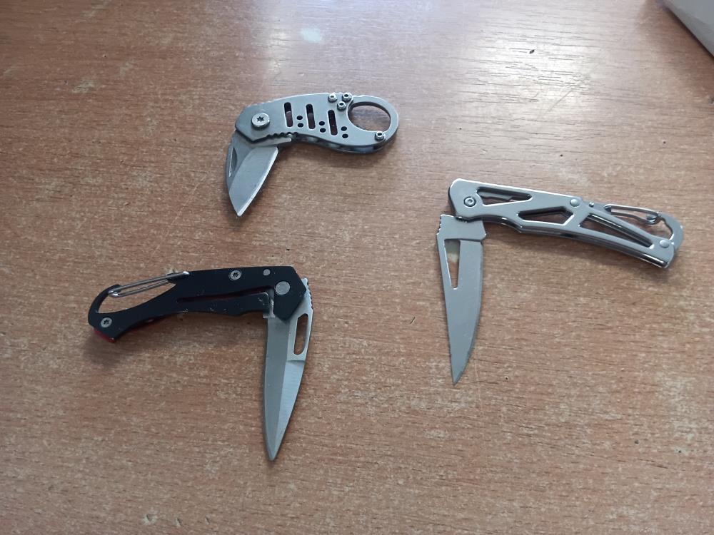 PETIT COUTEAU
