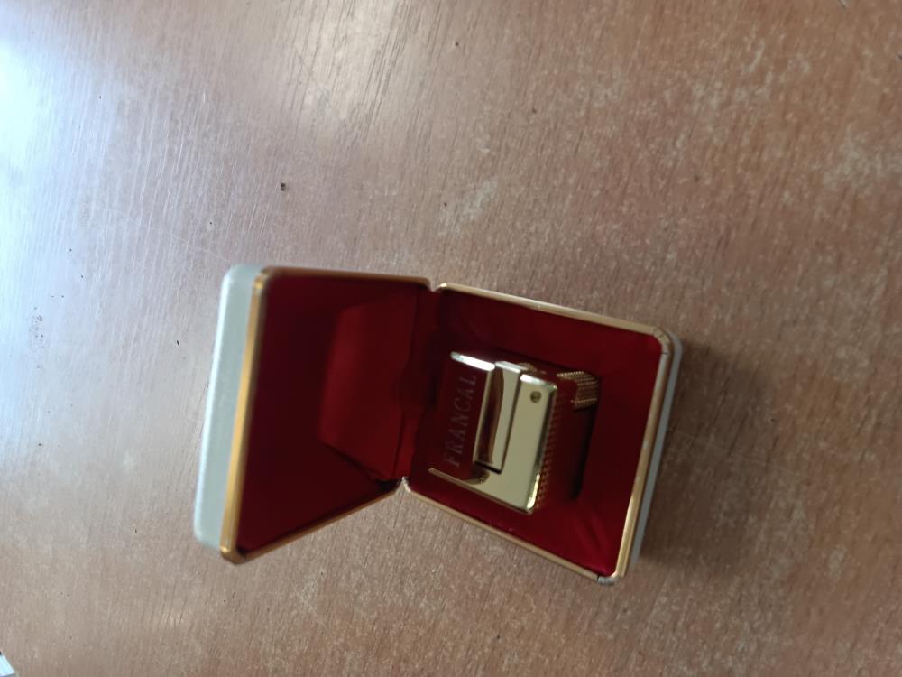 BRIQUET IPPAG AN 70