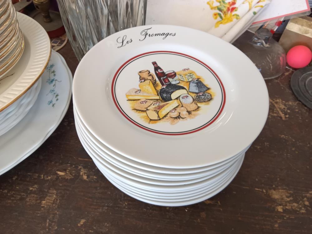 12 ASSIETTES A FROMAGE