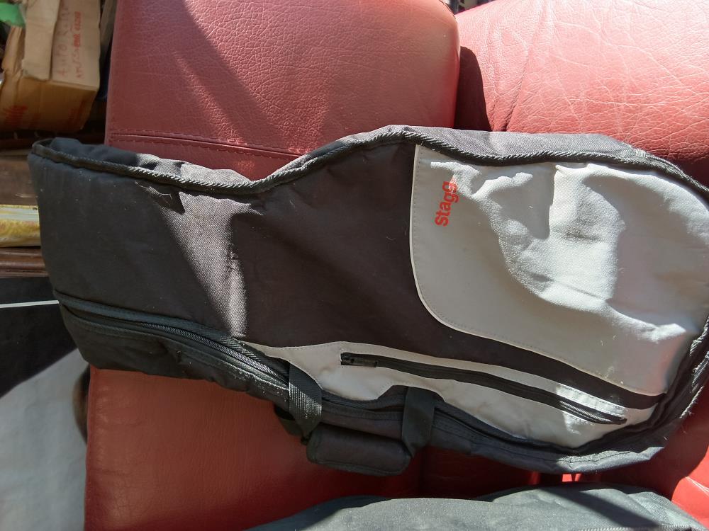 HOUSSE DE GUITARE