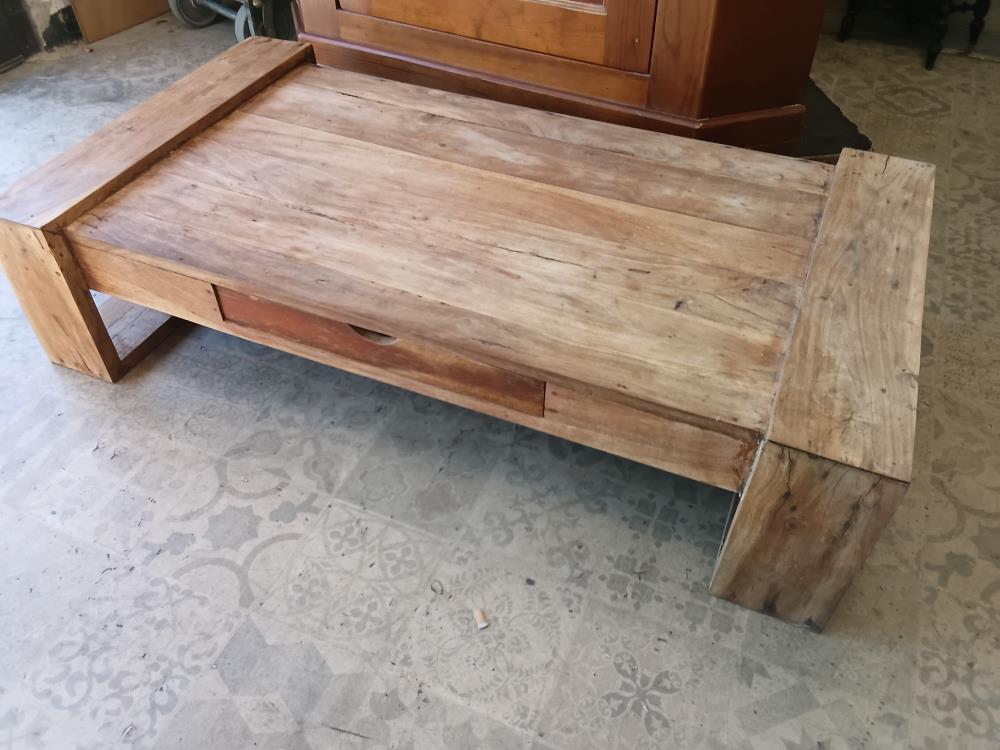 TABLE BASSE BOIS EXOTIQUE