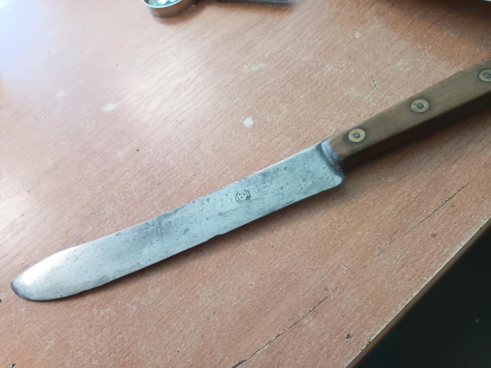 COUTEAU ANCIEN ACIER FORGE