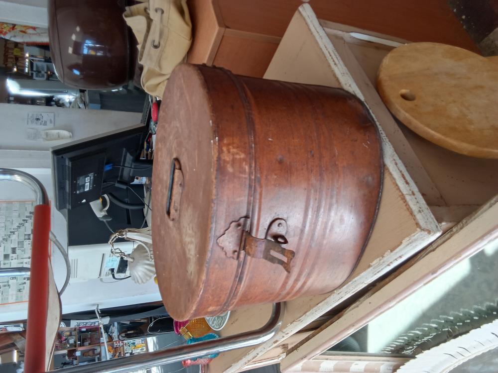 CAISSE METAL ANCIEN