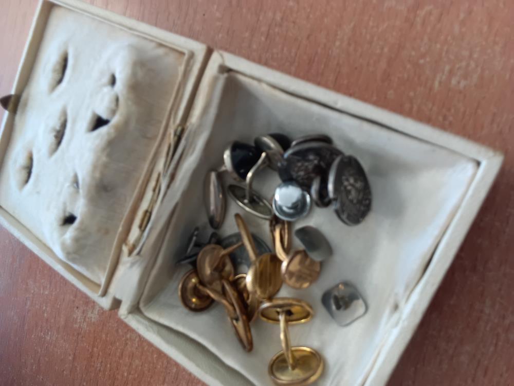 BOITE BOUTONS DE MANCHETTE