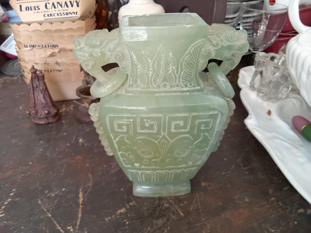 VASE EN PIERRE
