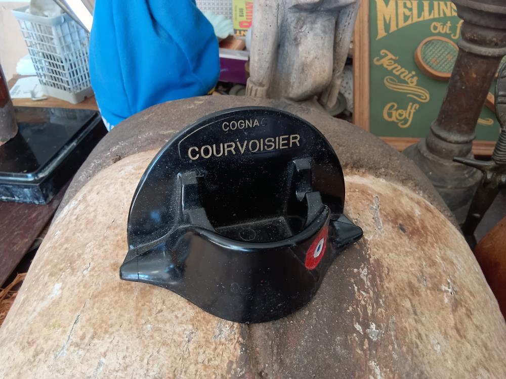 CENDRIER COURVOISIER  BICORNE