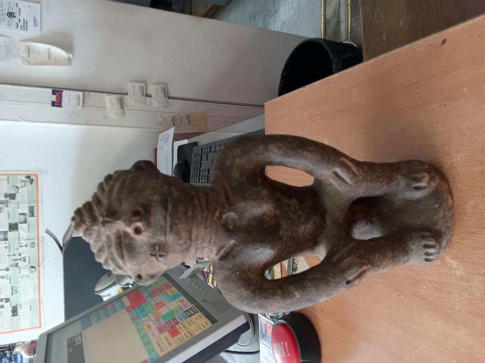STATUETTE AFRICAINE TERRE CUITE