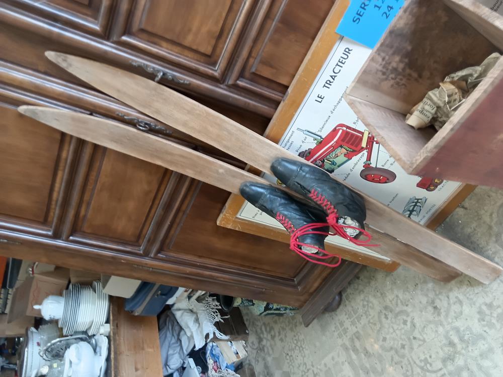PAIRE DE SKIS DECO