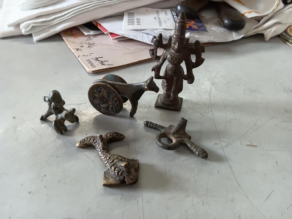 LOT DE 5 PETITS BRONZES
