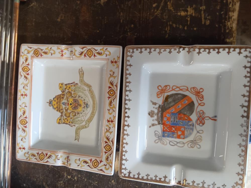 CENDRIER BLASON