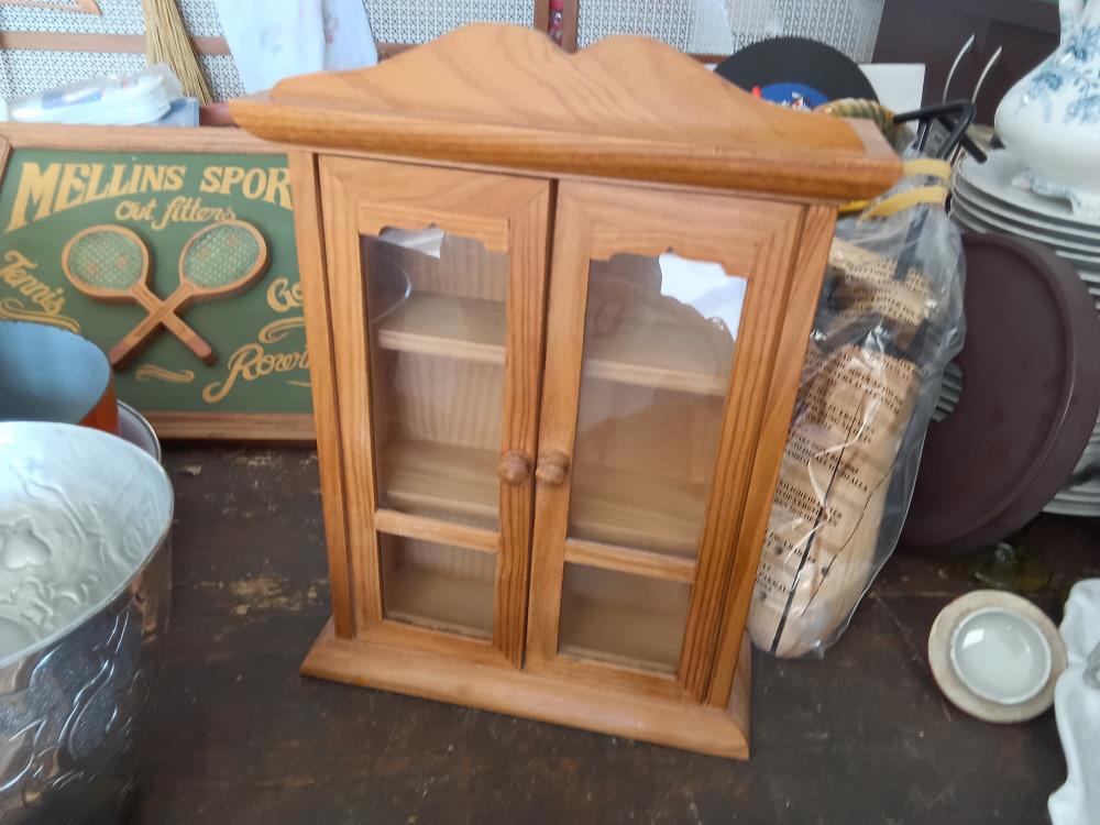 ARMOIRE POUPEE 