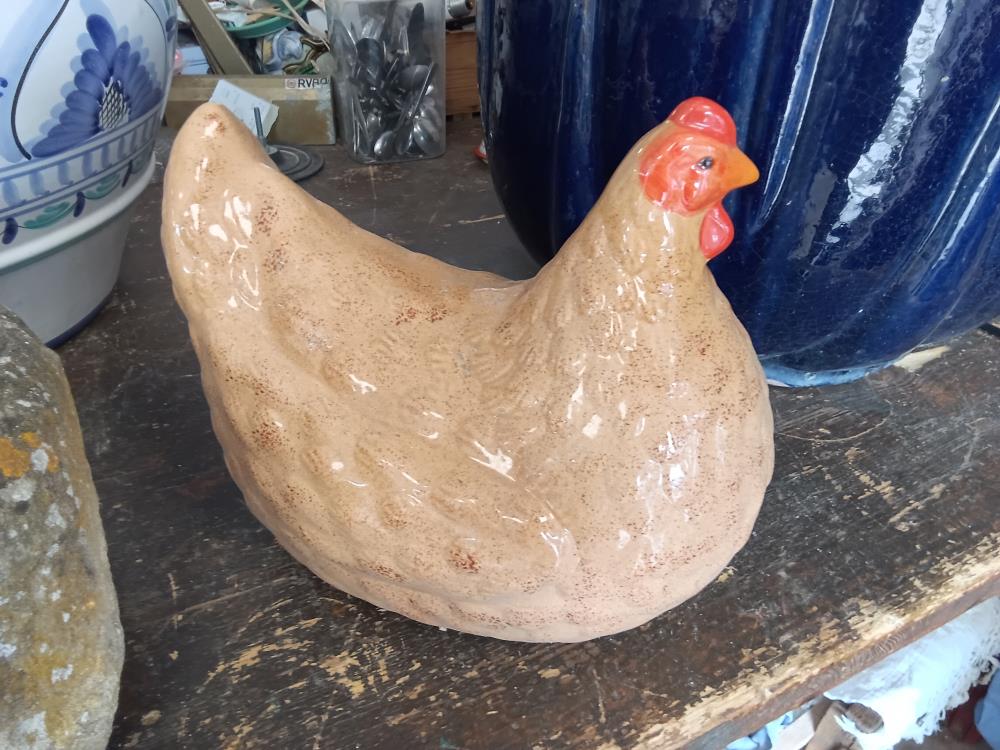 POULE CERAMIQUE