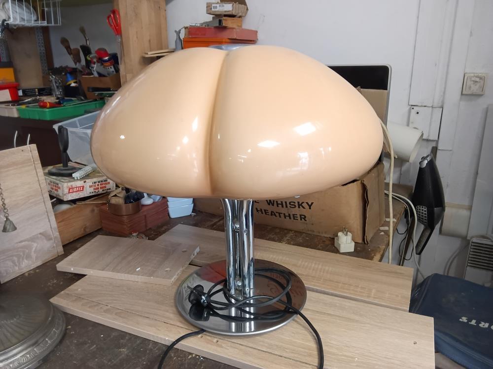 LAMPE AN70