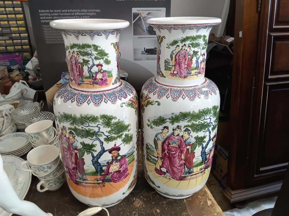 PAIRE DE VASE CHINE