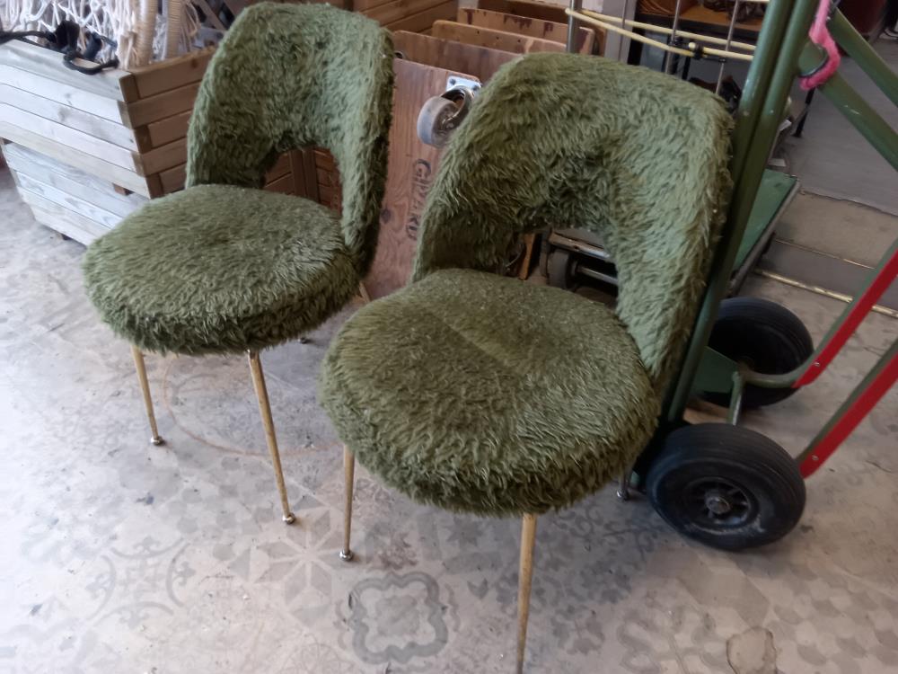 CHAISE PILOU VERTE