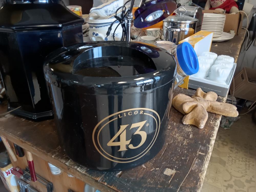 BOITE A GLACONS 43