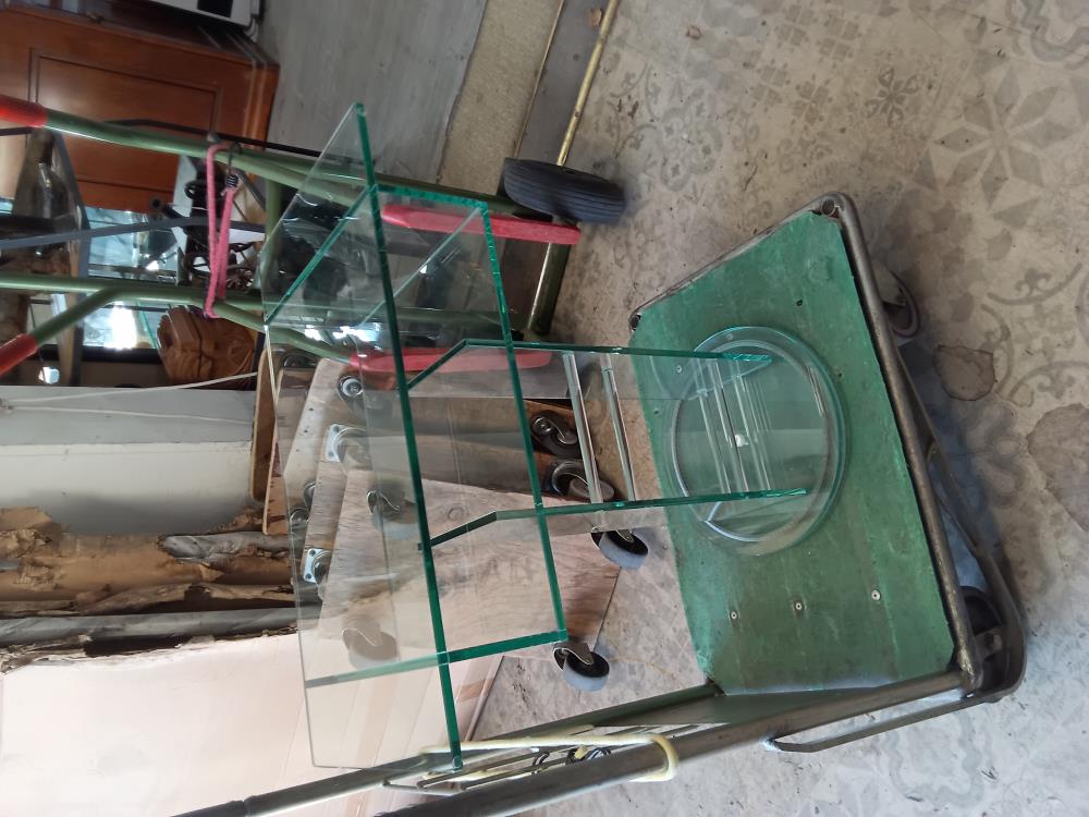 CONSOLE EN VERRE  PIVOTANTE