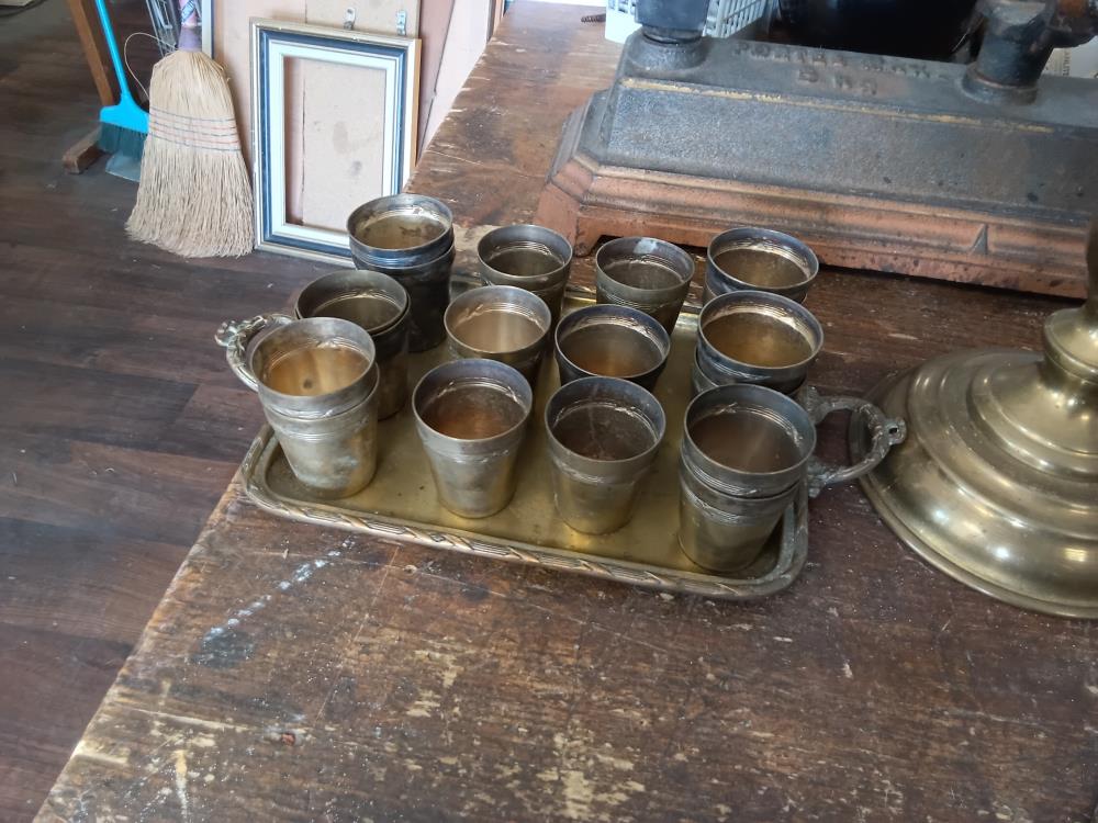 PLATEAU DE VERRES A ALCOOL MA