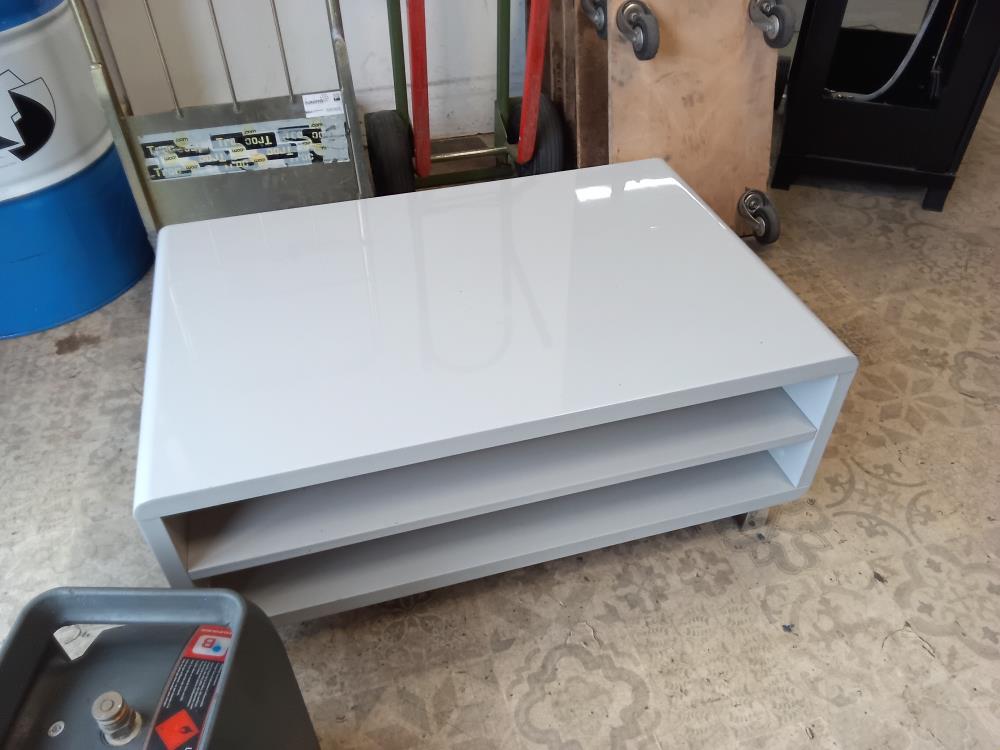 TABLE BASSE GRISE 