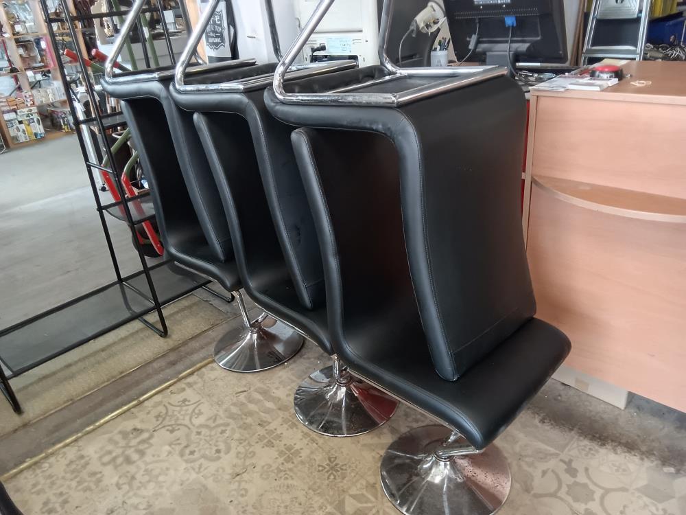 6 CHAISES SKAI