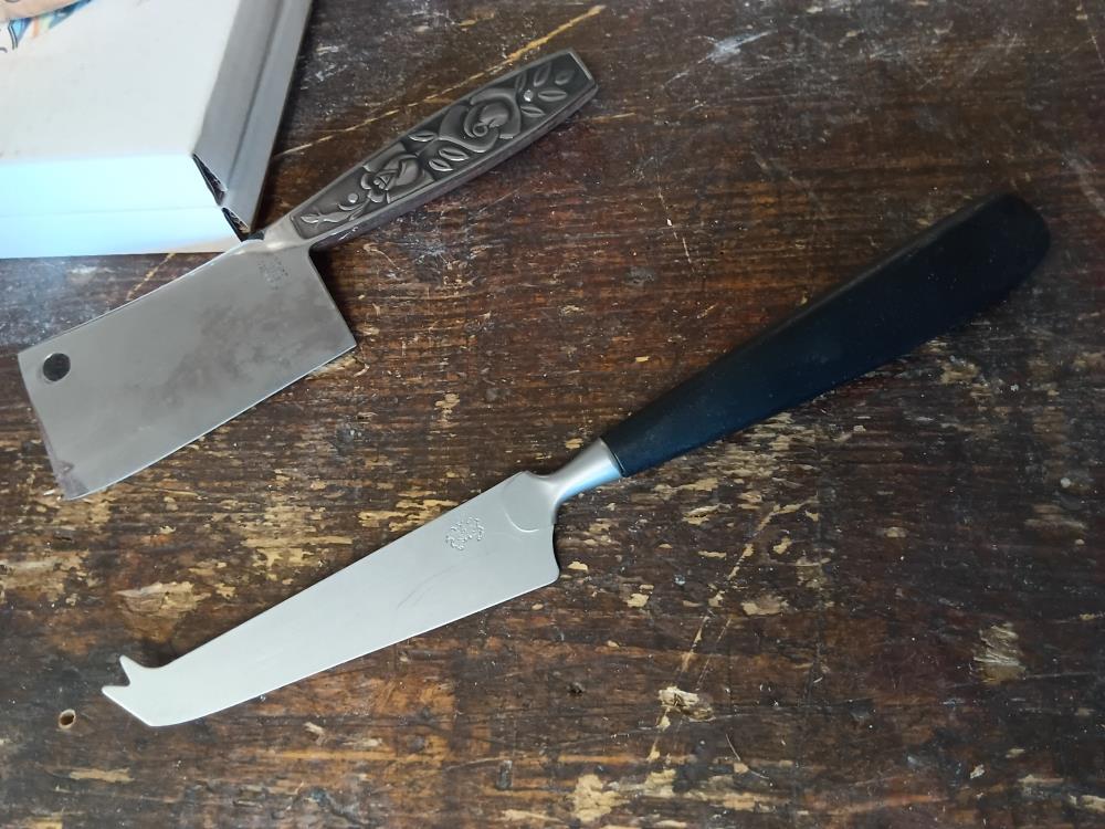 COUTEAU A FROMAGE NORVEGE