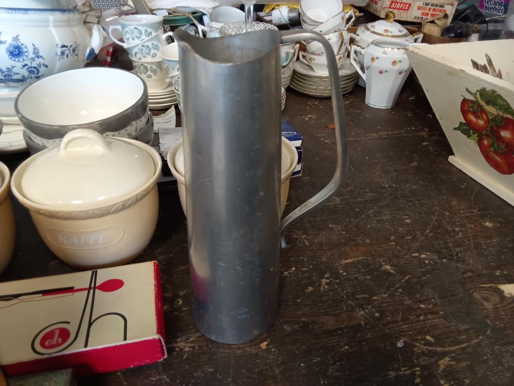 VASE PICHET CHIEN ETAIN