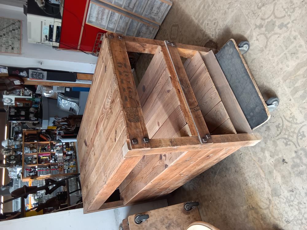 MEUBLE EE TRAVAIL SABLE