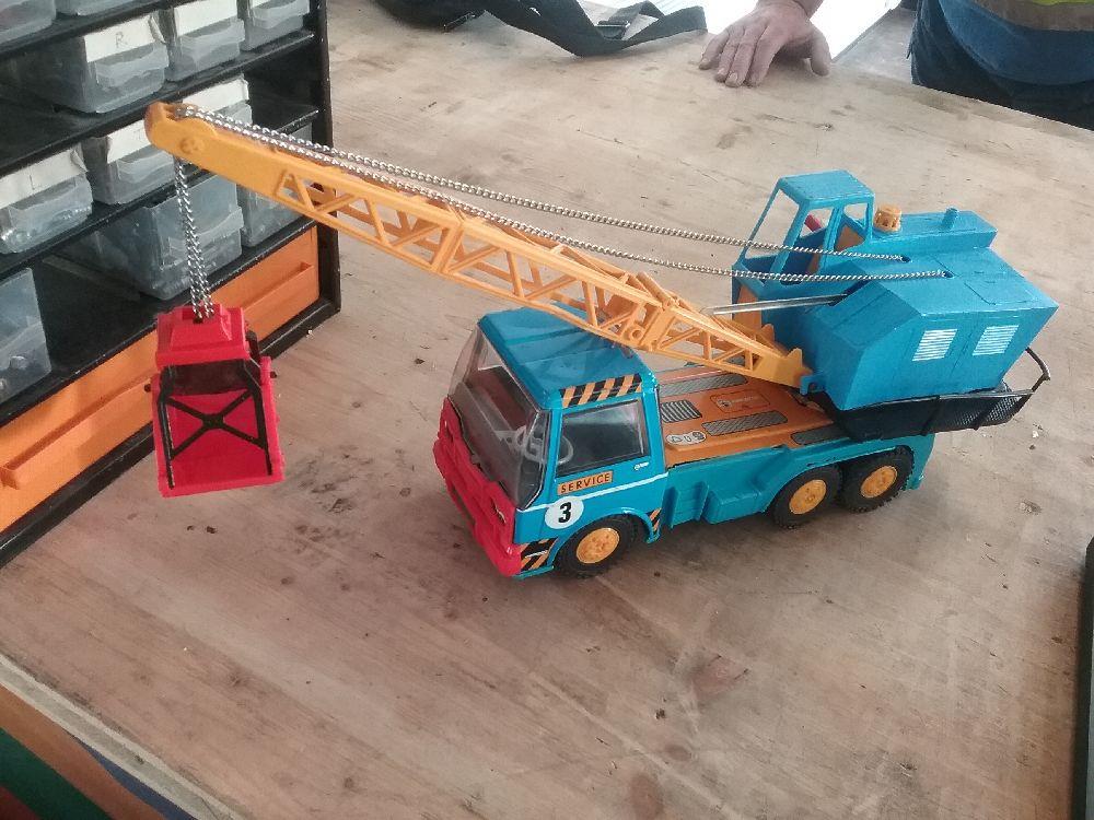 CAMION GRUE JOUSTRA