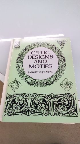 CELTIC DESIGNS AND MOTIFS