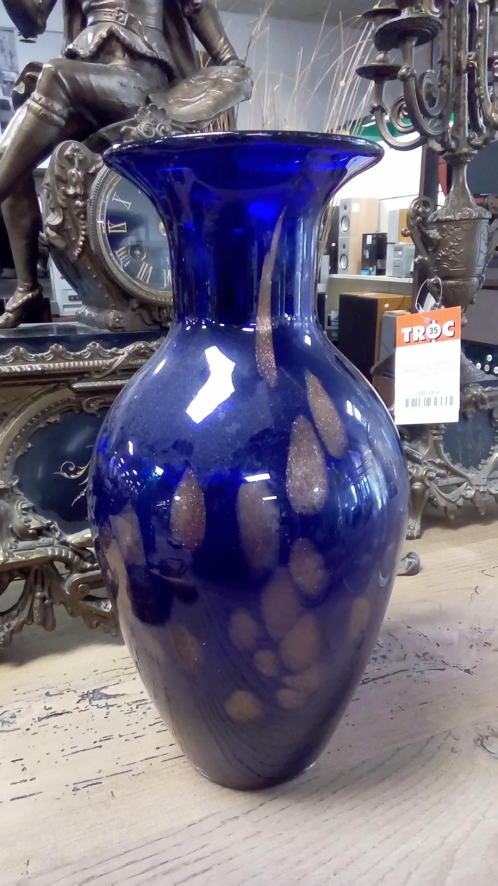 VASE VERRE BLEU AVEC INCLUSIONS DORÉES