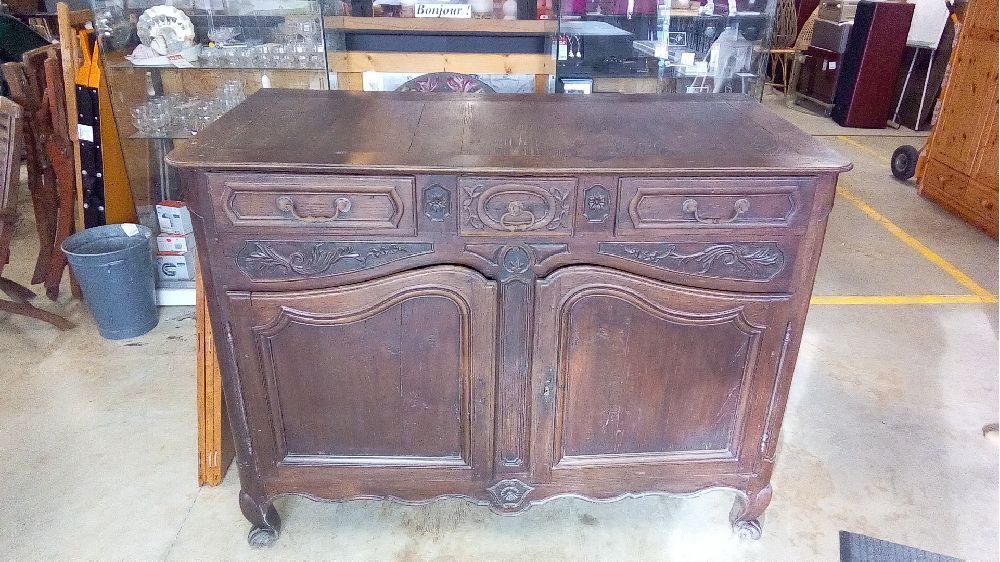 BUFFET DE CHASSE ANCIEN SANS CLÉ