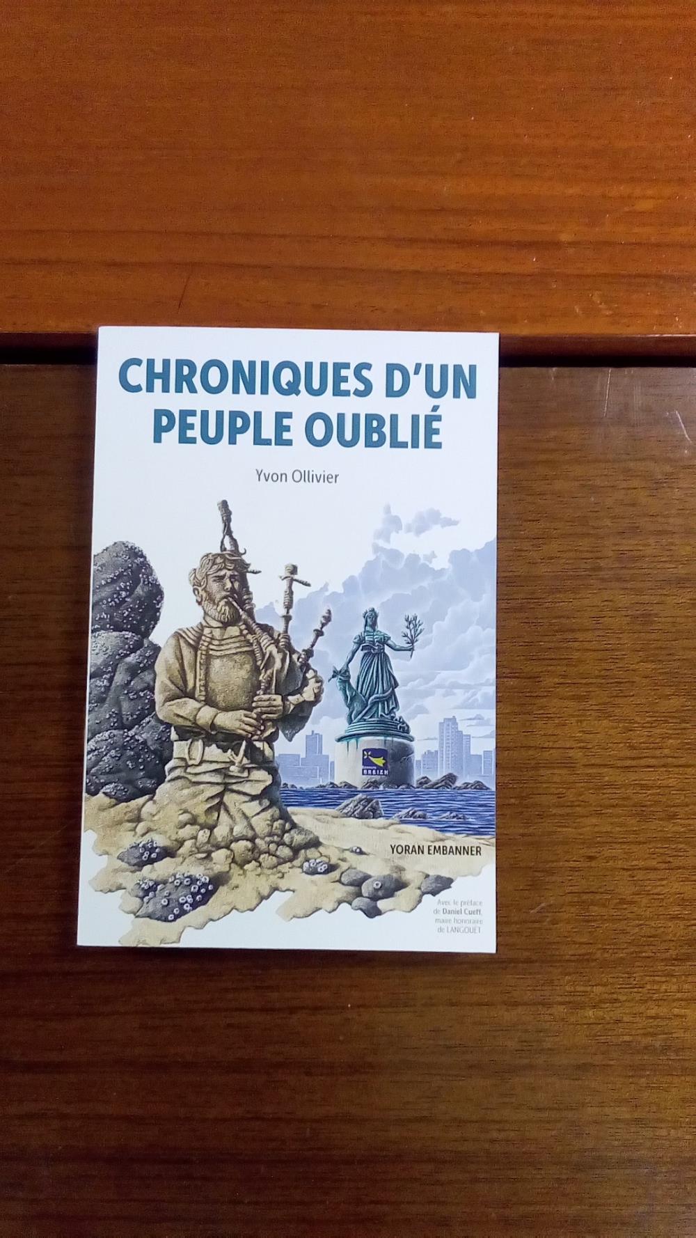 CHRONIQUES PEUPLE OUBLIE