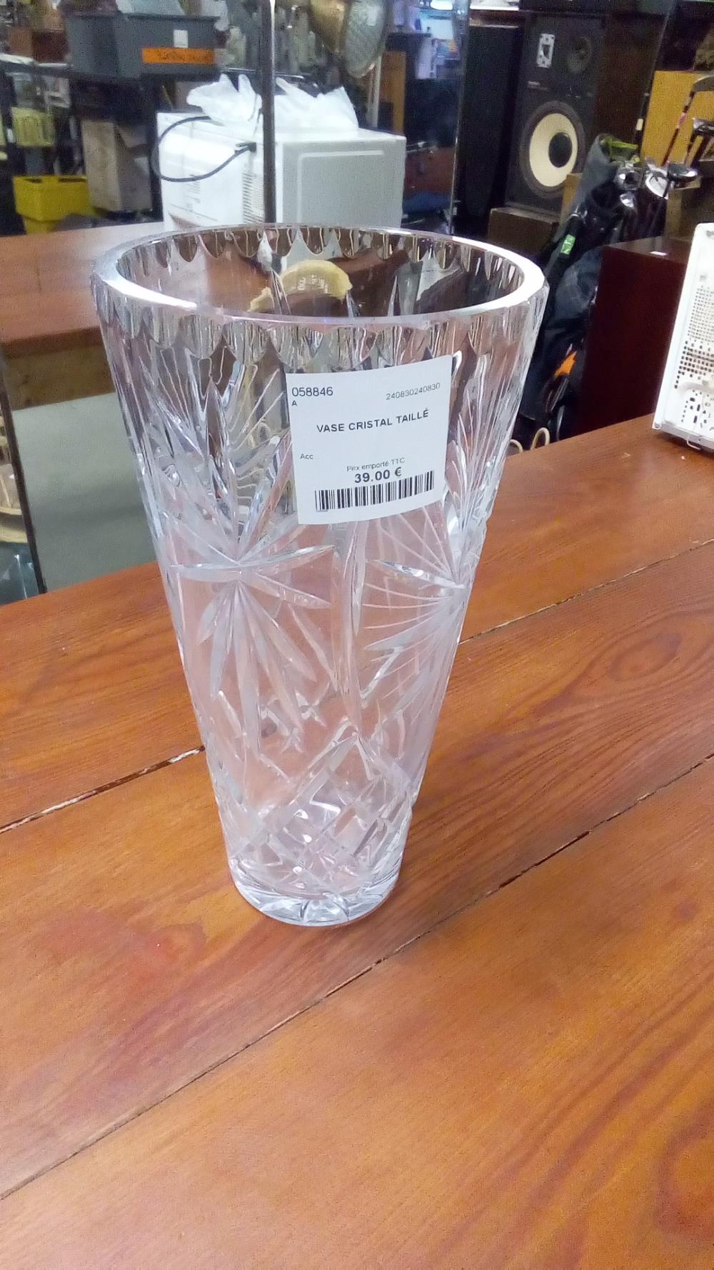 VASE CRISTAL TAILLÉ