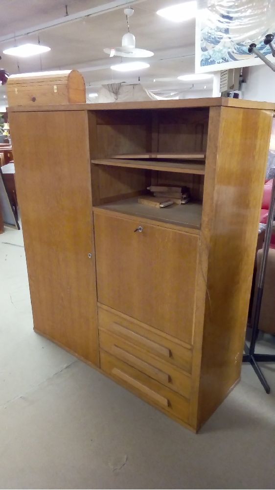 ARMOIRE SECRÉTAIRE VINTAGE PIEDS COMPAS AVEC ÉCLAIRAGE