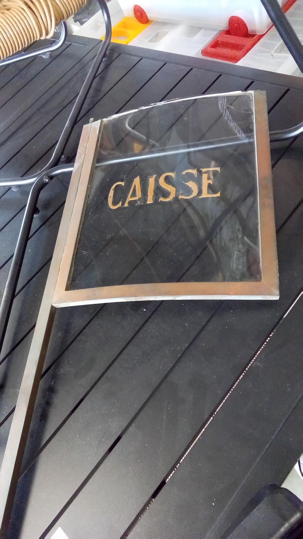 PANNEAU VERRE BOMBÉ GRAVÉ "CAISSE"